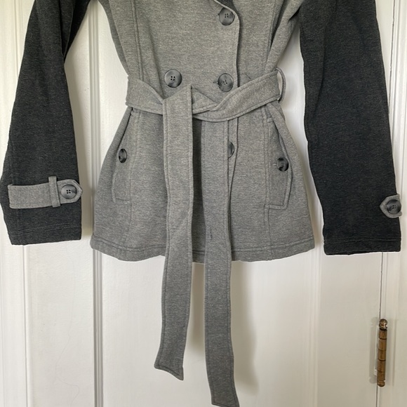 Maurices trench coat grey medium like new hood pockets buttons casual to dressy - Picture 7 of 16